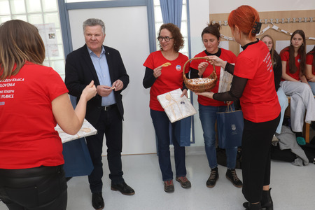 Sprejem otrok iz Francije 22 Foto Ljubo Vukelič